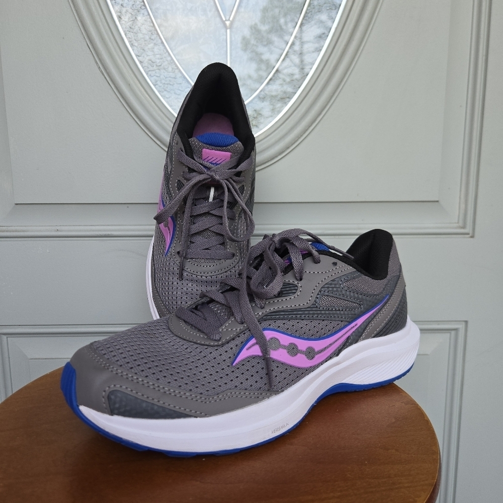 Women's Cohesion 16 Gravel & Grape